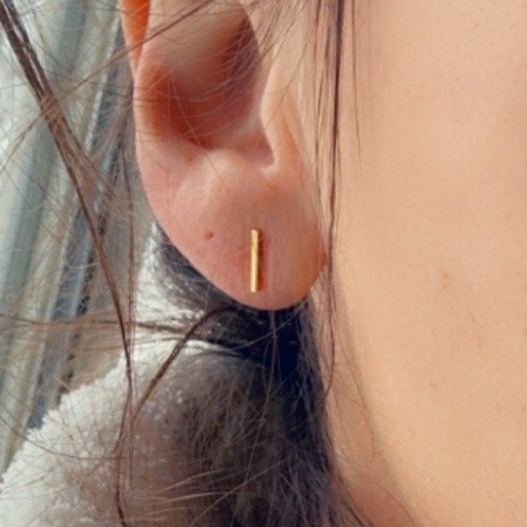 14k Gold Vermeil Bar Stud Earrings - Picture 5 of 10